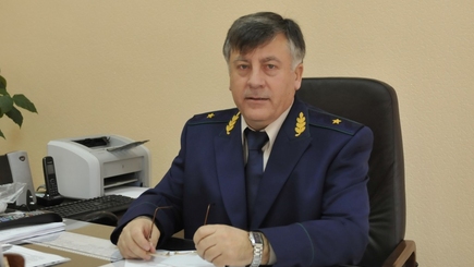 Прокурор разоблачает