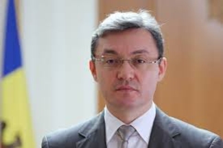 Корман отправился с визитом в Швейцарию