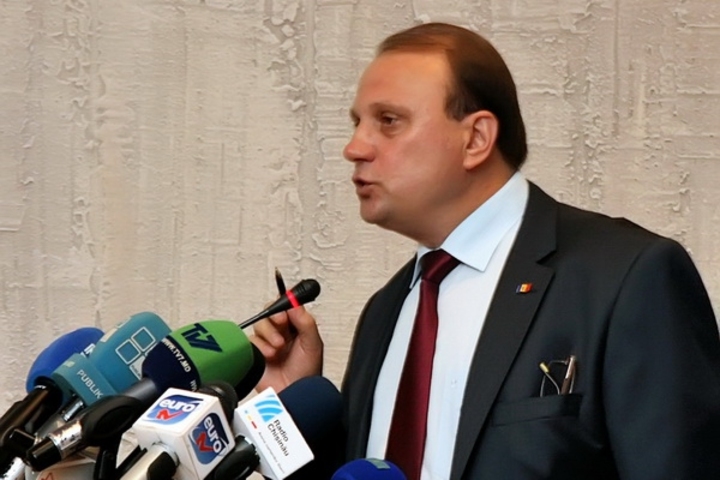 Бумаков: В Кишиневе есть те, кто просили Россию ввести эмбарго