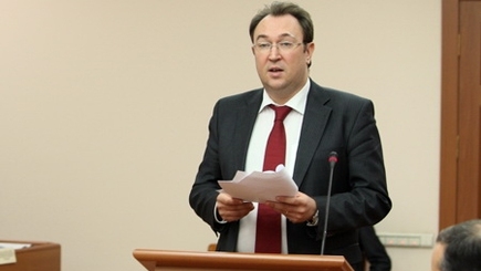 Александру  Тэнасе: «Лишать депутатов мандатов за бойкот нельзя»