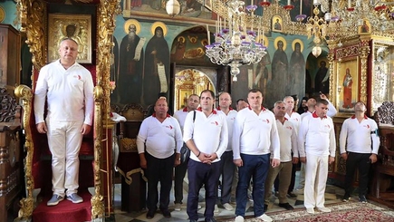 Игор Додон  на сможет больше молиться в храмах на Афоне