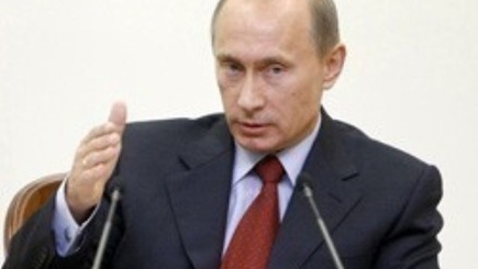 На выборах президента России в первом туре побеждает Путин. Прохоров и Зюганов борются за второе место