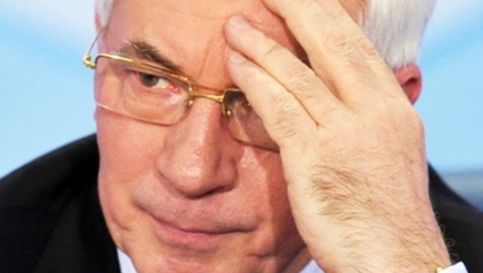 Азаров уехал из страны