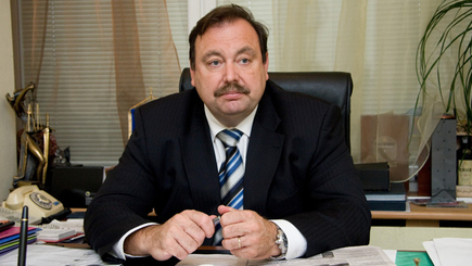 ... подкрался незаметно, хоть виден был издалека!