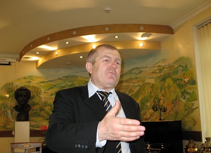 Ассоциацией историков и политологов «PRO-Moldova»: презентация книги и сборника статей