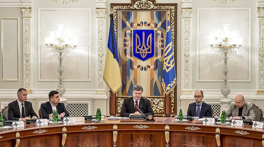 Президент Украины хочет направить на Донбасс полицейскую миссию Евросоюза