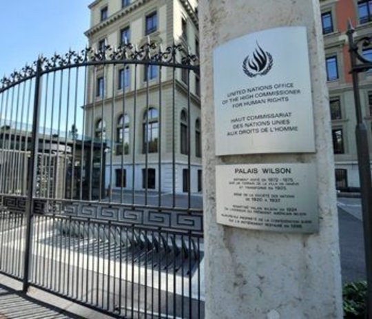 Россия: закон об «иностранных агентах» открыто используется для преследования журналистов и правозащитников