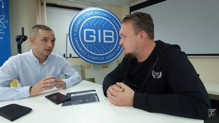 Как прослушивают наши смартфоны и следят через камеру телефона