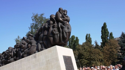 В Kишинёве пoчтили память жертв сталинских депортаций