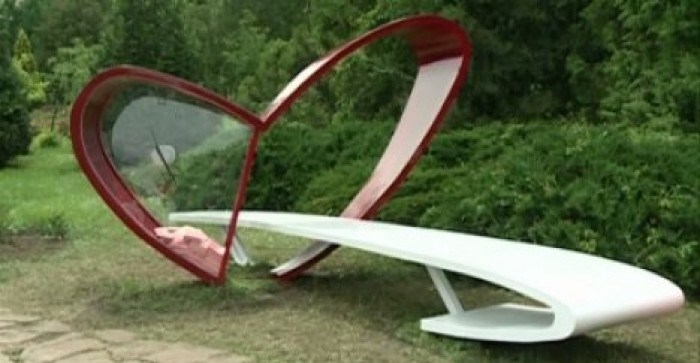 В Кишиневе появился памятник целомудрию