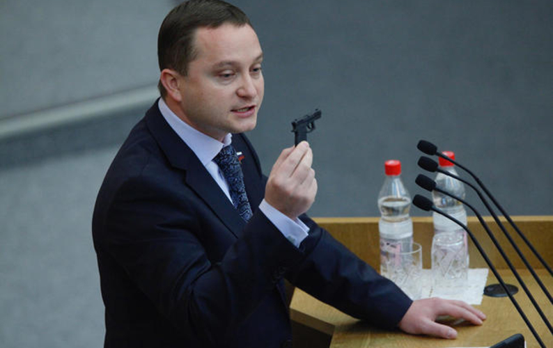 ЛДПР объявила об «избавлении от предателей, дураков, проходимцев». Среди них - приднестровец Худяков