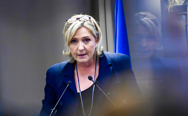 Ле Пен в третий раз за полгода пообещала признать Крым российским