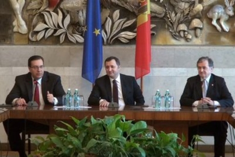 Правящие партии могут выступить на выборах единым списком