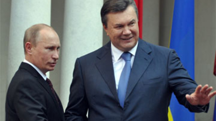 Янукович обогнал Путина