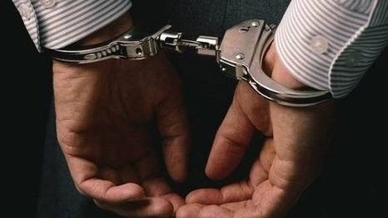 Яловенский чиновник попался на взятке