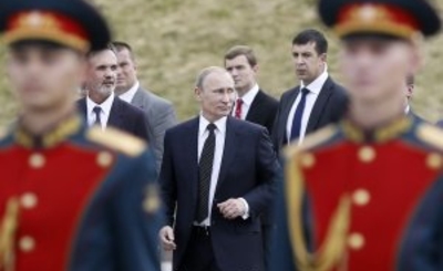 Путин и птичка