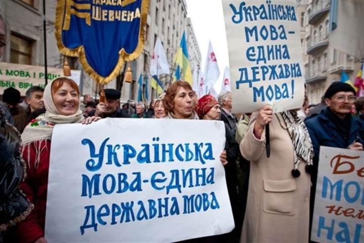 У Зеленского отмечают, что единственным государственным языком является украинский