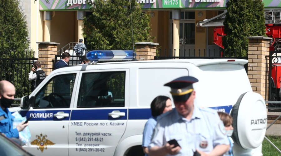 В Казани открыли стрельбу в школе. Погибли восемь школьников и учитель