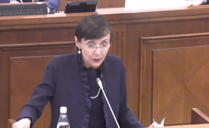 Разоблачение экс-министра. Корина Фусу: Майя Санду потратила миллион доллapoв США без пользы