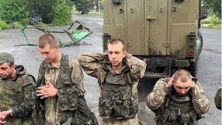 Русские хотят сдаваться в плен