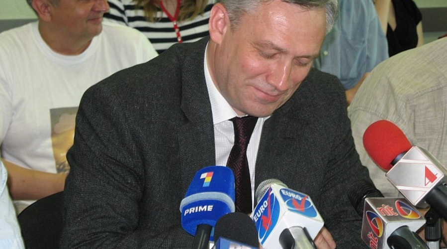 Депутат от фракции ПКРМ Зураб Тодуа разоблачает Игоря Додона