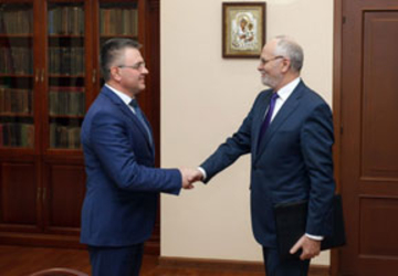 Российский посол похвалил Вадима Красносельского 