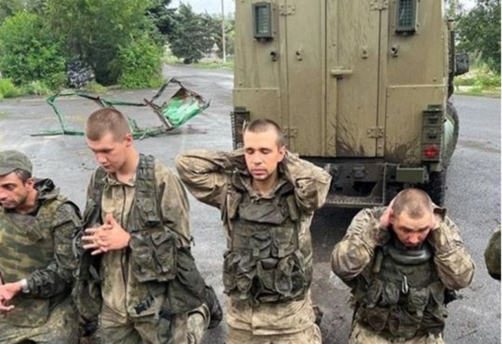 Русские хотят сдаваться в плен