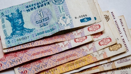 С 1 мая вырастет минимальная зарплата