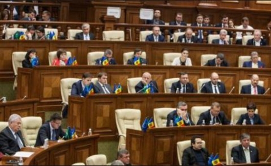 Депутаты просят ужесточить наказание за подкуп избирателей и продажу голосов на выборах