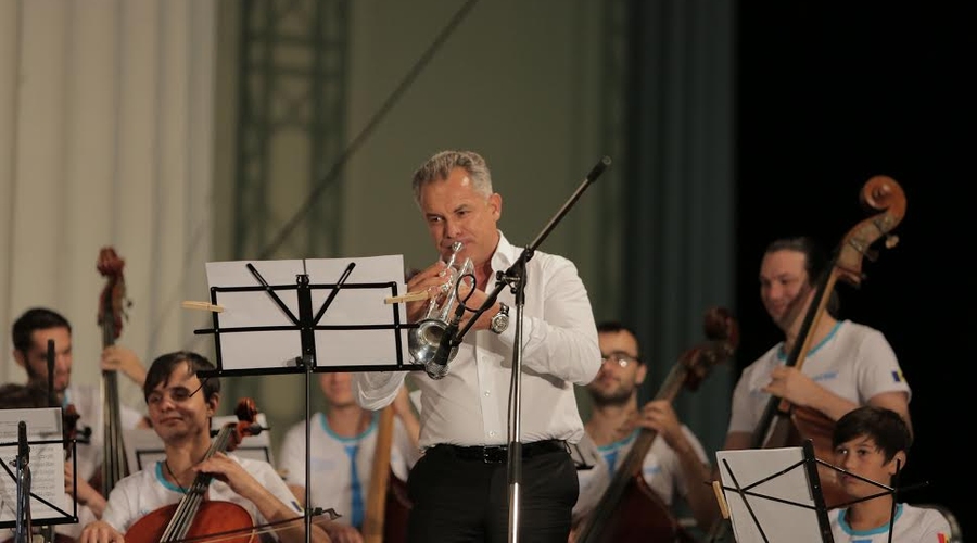 Кампания «Возрождение Молдовы». Плахотнюк зажигает!