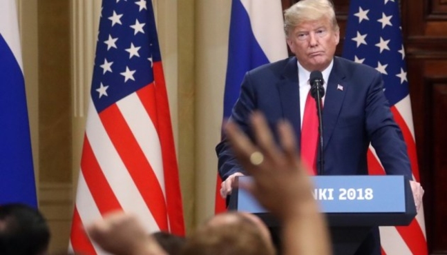 Конгресс требует от администрации Трампа стенограмму разговора с Зеленским
