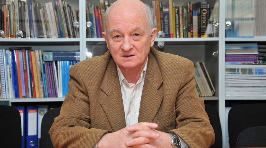 Три сосны молдавской демократии