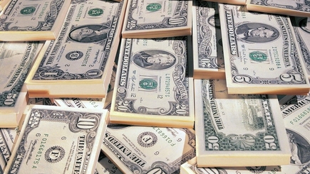 У полковника МВД обнаружили в квартире более 120 млн долларов