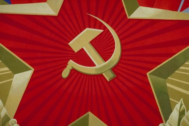 Суд отменил решение о запрете советской символики