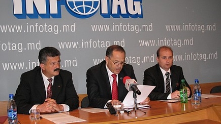 Третья  сила?