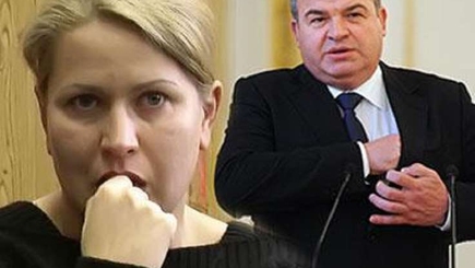 Всё, она вышла