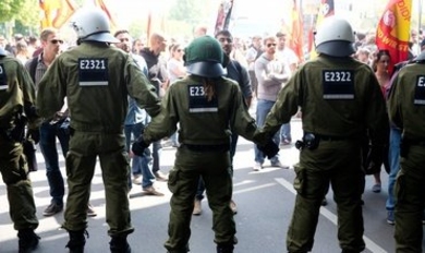 Жители Берлина не пустили неонацистов