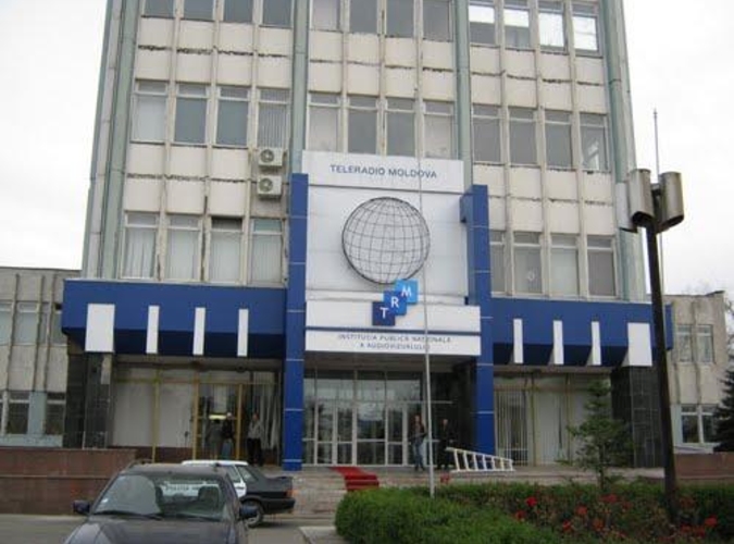 У Дома радио искали бомбу