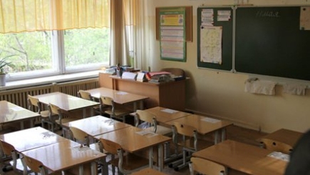 K новому учебному году пособия для детей из бедных семей будут увеличены