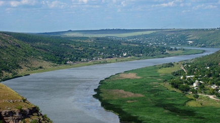 На чью мельницу льется днестровская вода?