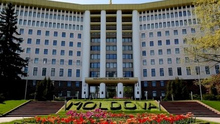 Кто проходит в парламент: список кандидатов по одномандатным избирательным округам