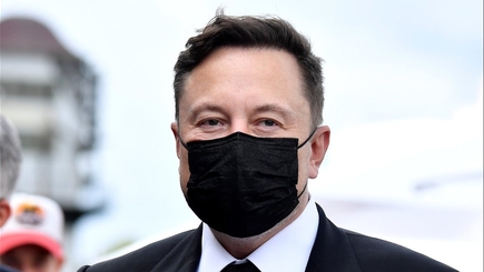 Илон Маск стал богатейшим человеком в мире по версии Bloomberg