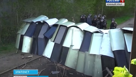 Россия. Денег нет, вариант один -подавление