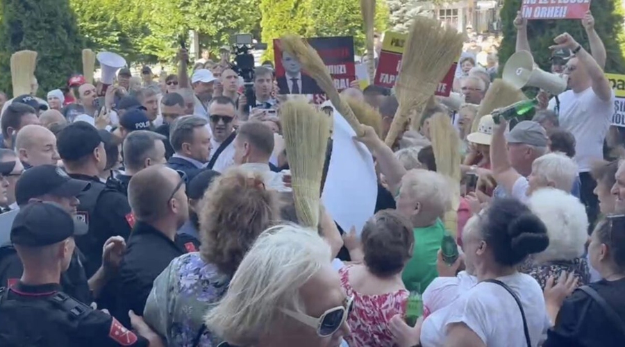 Революция веников: креатив по методичке