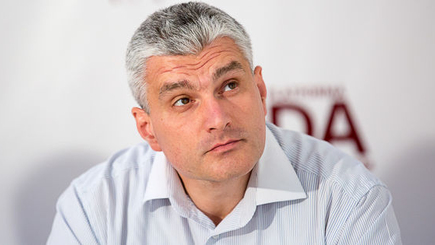 Слусарь объявил, что с августа власти не смогут платить зарплаты социальным ассистентам