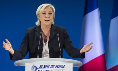 Марин Ле Пен покинула пост лидера партии «Национальный фронт»