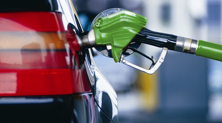 Горючее дешевеет