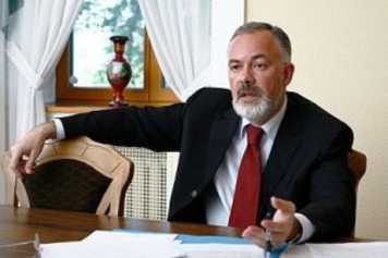 Табачник призвал националистов покаяться за УПА