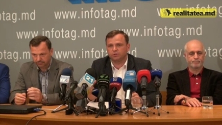 Члены платформы «Достоинство и Правда» назвали журналистов имбецилами, неудачниками и скунсами Плахотнюка