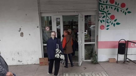 Хлеб за один лей, с долгами в сотни тысяч. Социальные магазины Илана Шора попали под контроль инспекторов